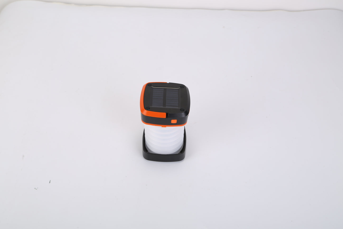 Linterna Solar Collapsible – Portátil y Recargable